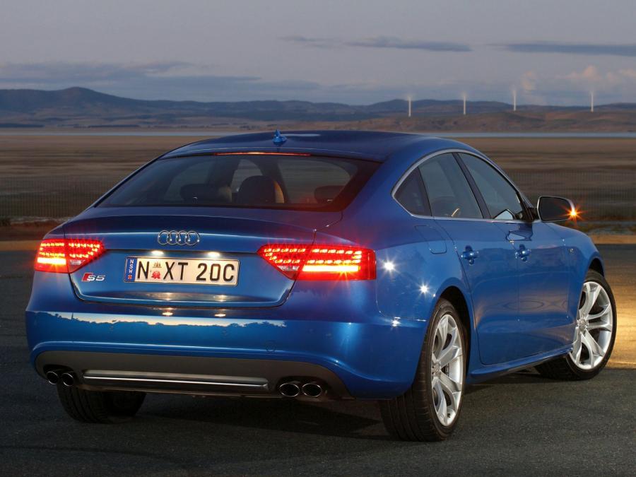  Audi S5 Sportback 2010 года  (AU) (фото 12 из 12)